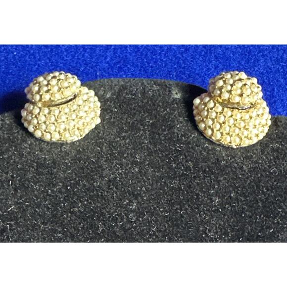 Rare Vintage HAR Costume Jewelry Clip-On Earrings Seed Pearl - Picture 6 of 9